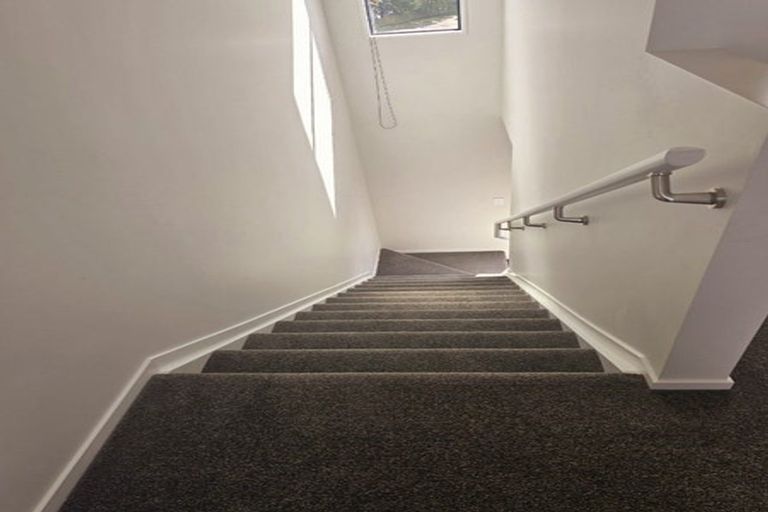 Photo of property in 2/66 Metcalfe Road, Ranui, Auckland, 0612