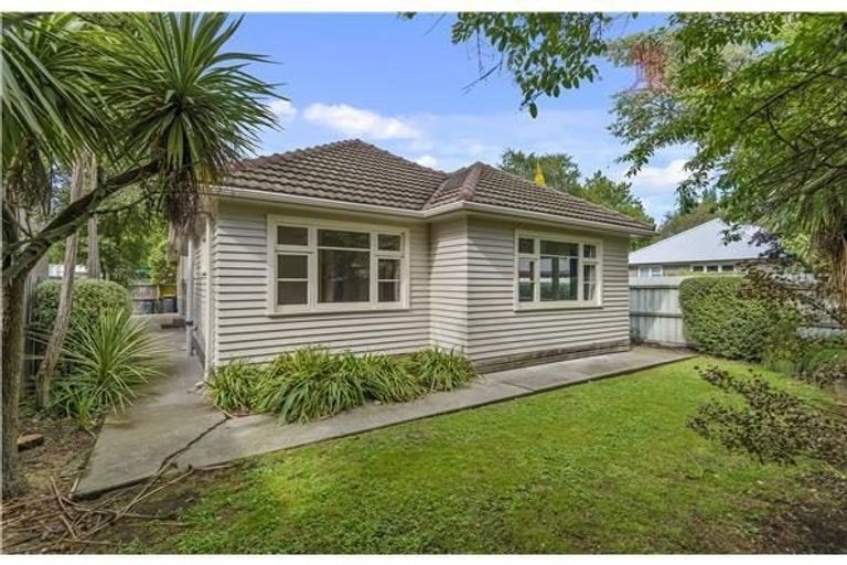 Photo of property in 1/5 Tara Street, Riccarton, Christchurch, 8041