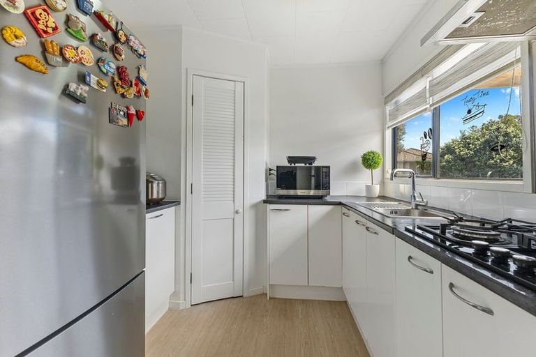 Photo of property in 213 Mahia Road, Wattle Downs, Auckland, 2103