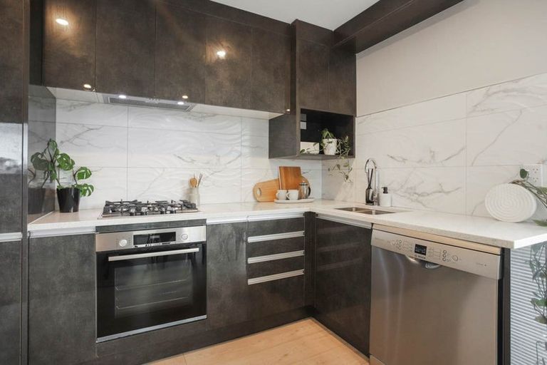 Photo of property in 16a James Street, Mangere East, Auckland, 2024