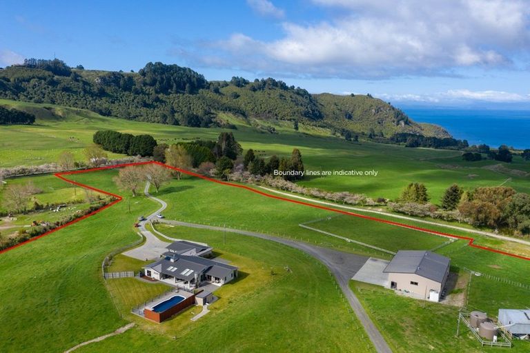 Photo of property in 30 Kaiapo Road, Acacia Bay, Taupo, 3385