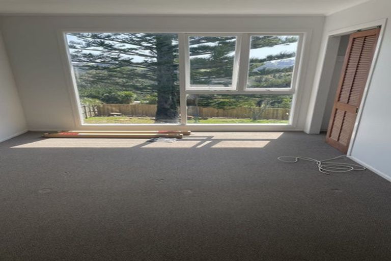 Photo of property in 73 Manuka Road, Bayview, Auckland, 0629