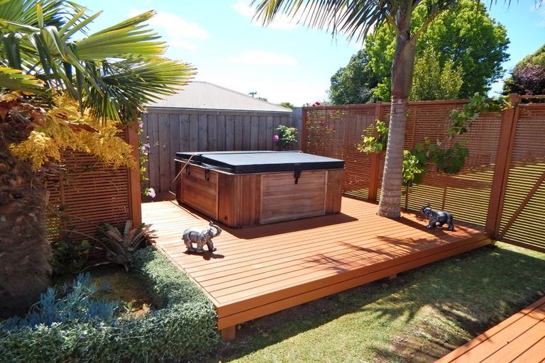 Photo of property in 215 Landing Road, Kerikeri, 0294