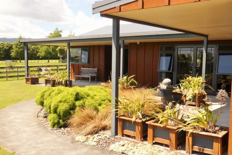 Photo of property in 4 Pukematawai Lane, Levin, 5571