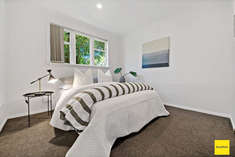 Photo of property in 2 Glengarry Road, Glen Eden, Auckland, 0602