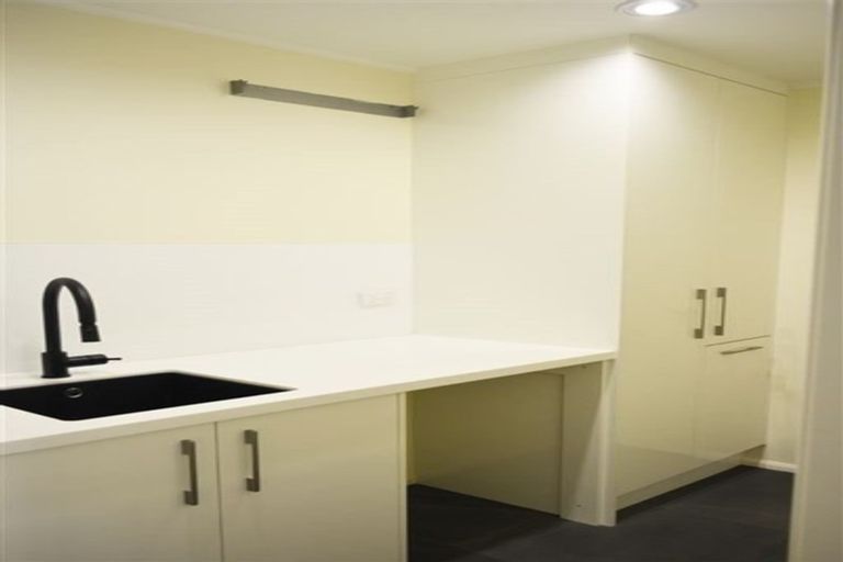 Photo of property in 9 Yacht Place, Bucklands Beach, Auckland, 2012