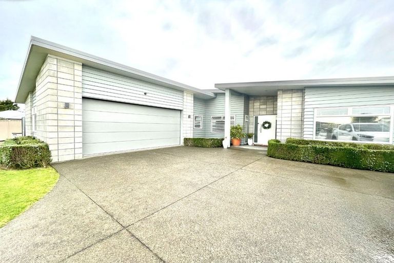 Photo of property in 21 Te Heipora Place, Havelock North, 4130