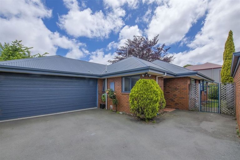 Photo of property in 61 Parade Court, Addington, Christchurch, 8024