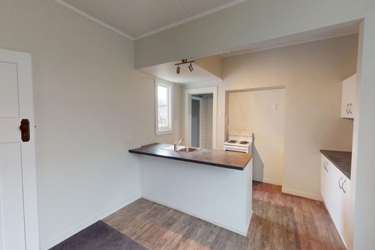 Photo of property in 990 Tremaine Avenue, Roslyn, Palmerston North, 4414