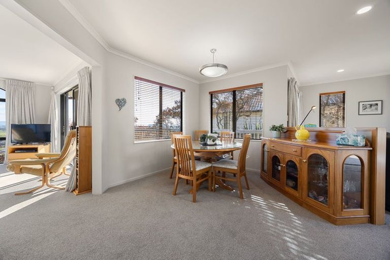 Photo of property in 20 Tironui Terrace, Western Heights, Hamilton, 3200