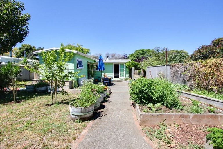Photo of property in 11-13 Kuku Street, Te Awanga, 4102