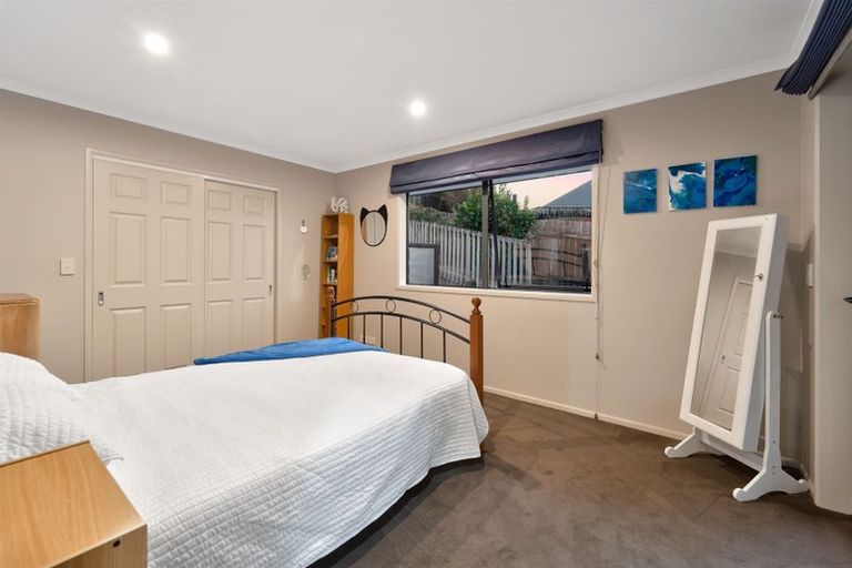Photo of property in 28 Hawaiian Parade, Arkles Bay, Whangaparaoa, 0932