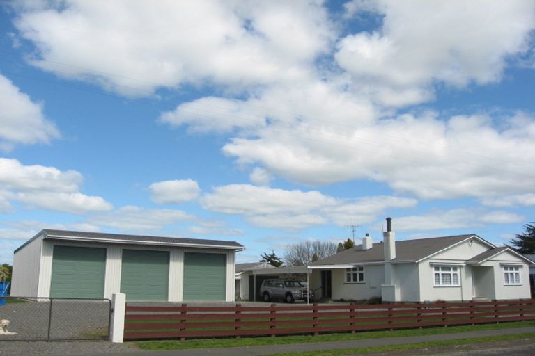 Photo of property in 17 Gorton Street, Bulls, 4818