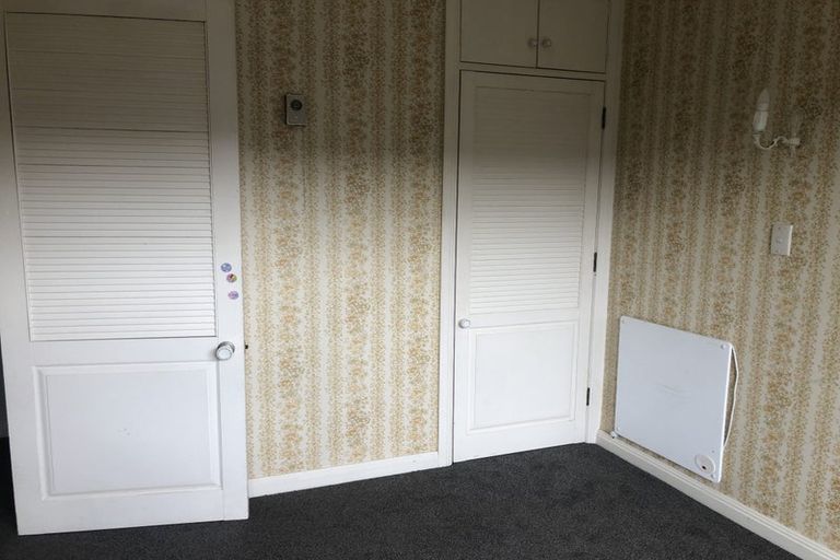 Photo of property in 1 Bambery Court, Palmerston North, 4414