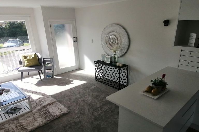 Photo of property in 3/240 Hurstmere Road, Takapuna, Auckland, 0622