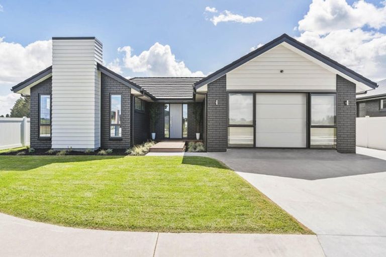 Photo of property in 64 Maturiki Drive, Ruakaka, 0118
