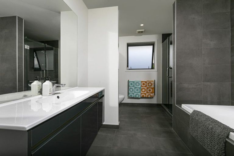 Photo of property in 45 Tenby Street, Wanaka, 9305