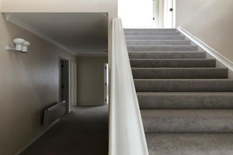 Photo of property in 1/36 Nihill Crescent, Mission Bay, Auckland, 1071