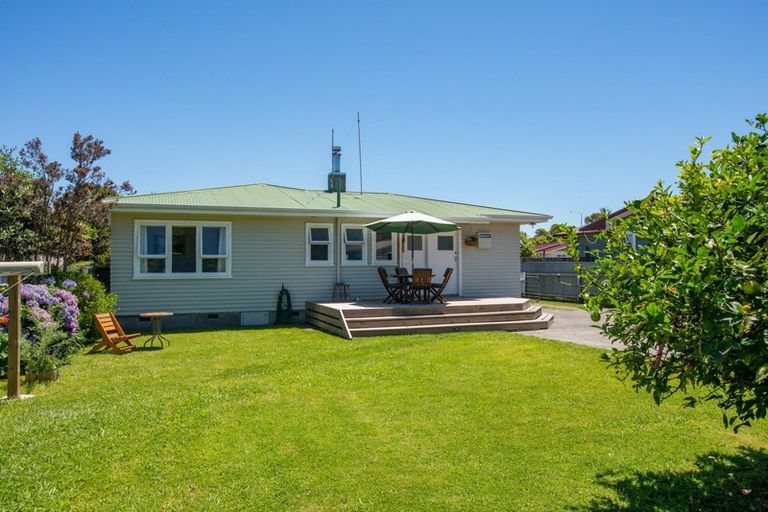 Photo of property in 91 Clarence Cox Crescent, Pirimai, Napier, 4112