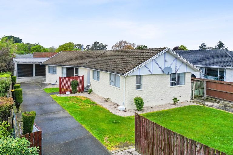 Photo of property in 7 Mckellar Place, Hornby, Christchurch, 8042