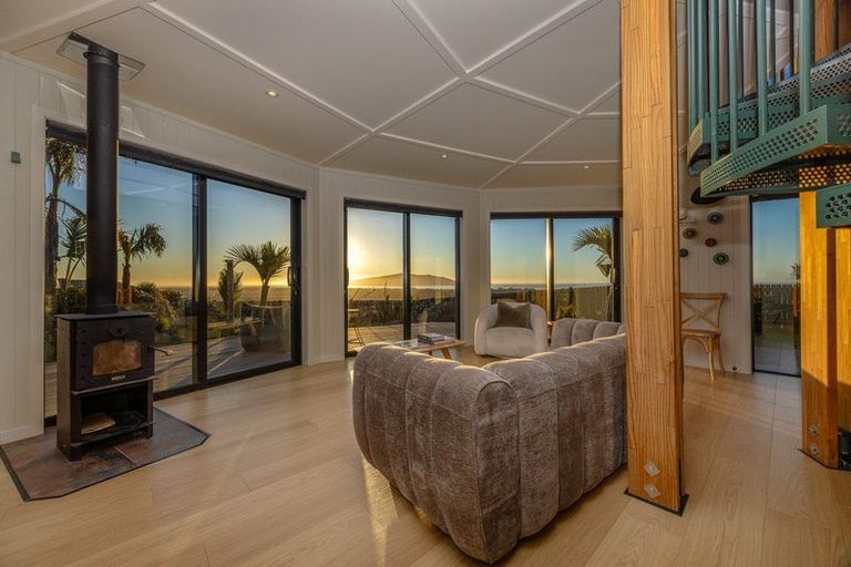 Photo of property in 14 Wilson Way, Waikanae, 5036