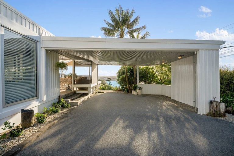 Photo of property in 24 Austin Road, Greenhithe, Auckland, 0632