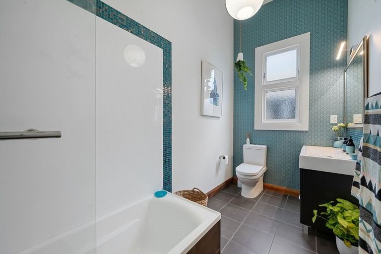 Photo of property in 37 Herald Street, Berhampore, Wellington, 6023