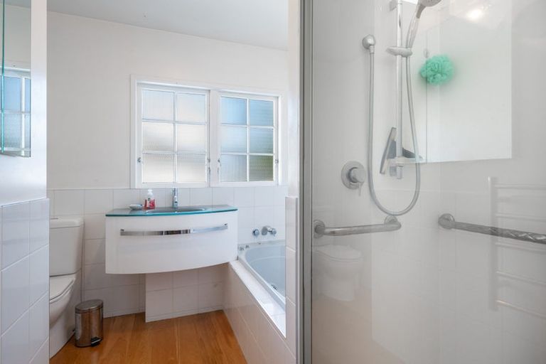 Photo of property in 1/125b Tasman Street, Nelson, 7010