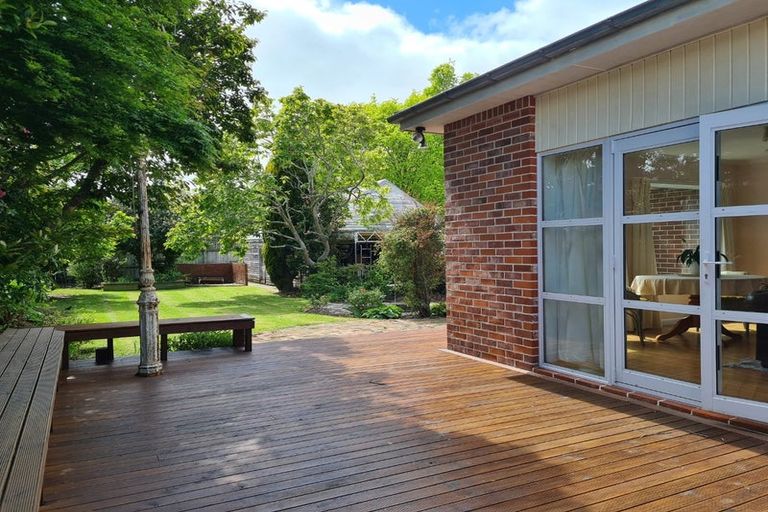 Photo of property in 5 Woodford Terrace, Ilam, Christchurch, 8053