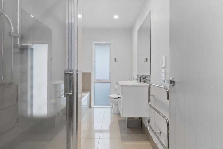 Photo of property in 1 Benmore Crescent, Pyes Pa, Tauranga, 3112