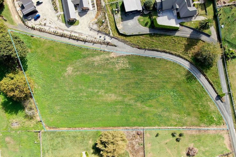 Photo of property in 2/11 Fencourt Road, Cambridge, 3496