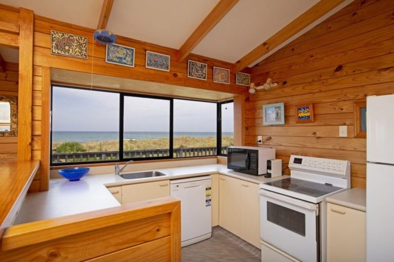 Photo of property in 75 Blue Pacific Parade, Riversdale Beach, Masterton, 5872