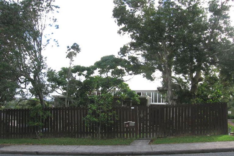 Photo of property in 3 Autumn Avenue, Glen Eden, Auckland, 0602