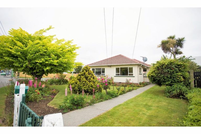Photo of property in 101 Mcfaddens Road, St Albans, Christchurch, 8052