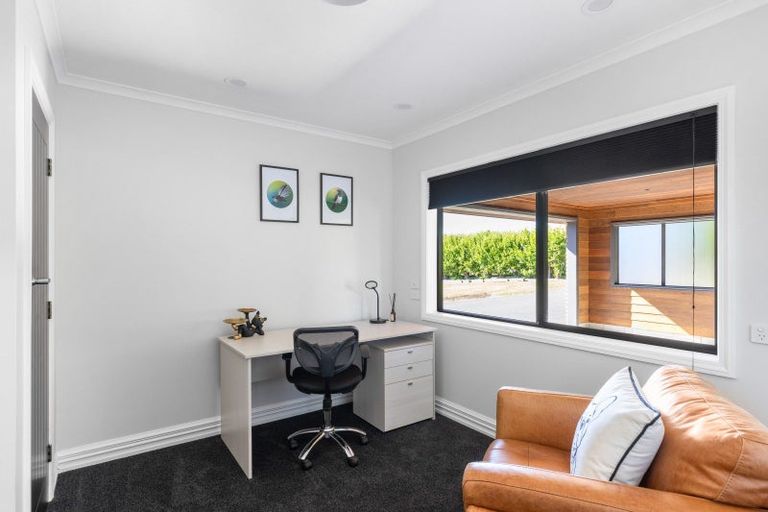 Photo of property in 354 Henwood Road, Hillsborough, New Plymouth, 4372