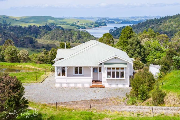 Photo of property in 1713 State Highway 12, Paparoa, 0571