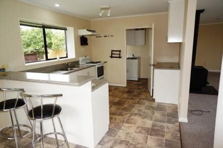 Photo of property in 36 Seadown Crescent, Amberley, 7410