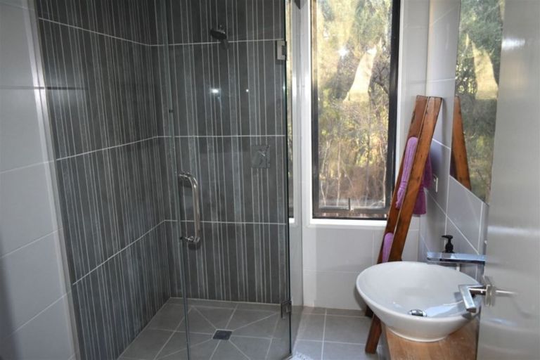 Photo of property in 4 Lichen Grove, Russell, 0272