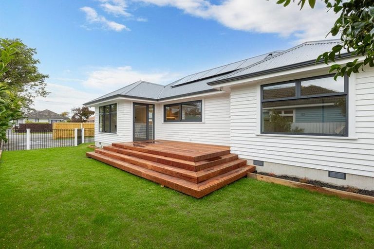 Photo of property in 10 Kendal Avenue, Burnside, Christchurch, 8053