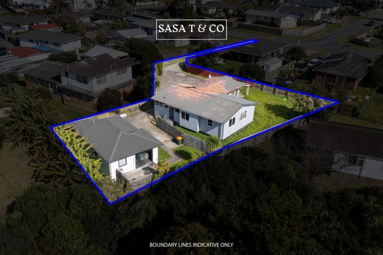 Photo of property in 90 Chelburn Crescent, Mangere East, Auckland, 2024