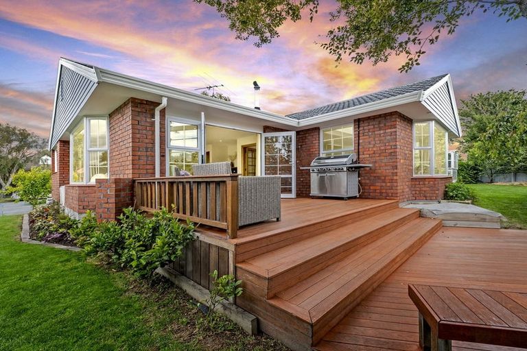 Photo of property in 8 Muir Avenue, Halswell, Christchurch, 8025