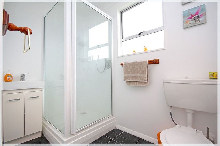 Photo of property in 67 Hartley Street, Foxton Beach, Foxton, 4815