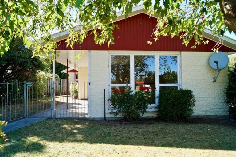 Photo of property in 16 Hawkswood Street, Waiau, 7332