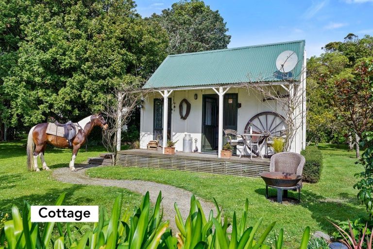Photo of property in 58 Te Roto Road, Otaki, 5512