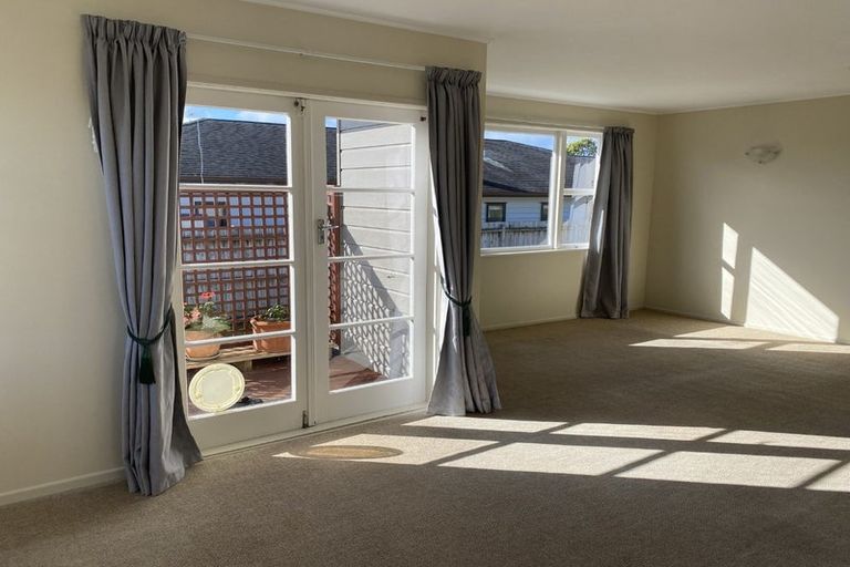 Photo of property in 39 Weiti Road, Orewa, 0931