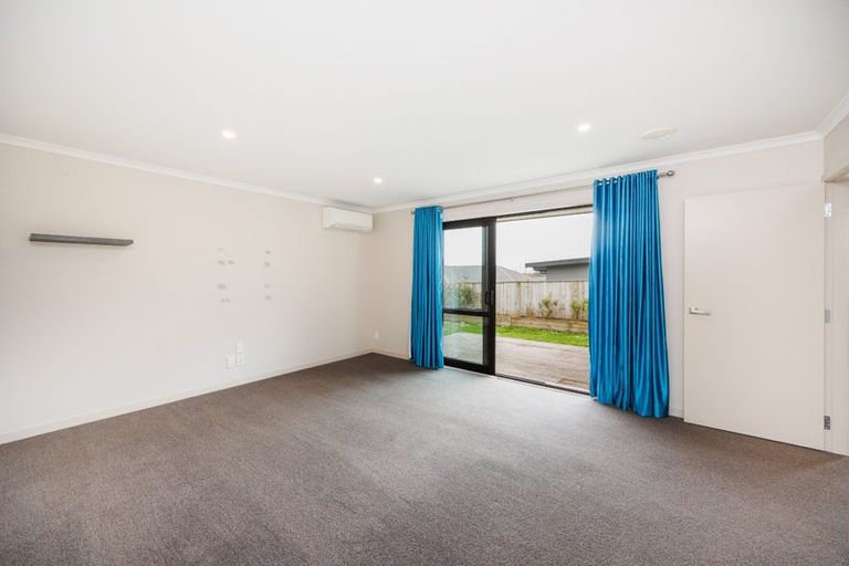 Photo of property in 8 Gibraltar Way, Fitzherbert, Palmerston North, 4410