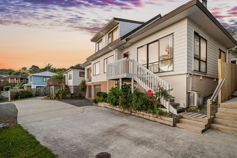 Photo of property in 88b West Harbour Drive, West Harbour, Auckland, 0618