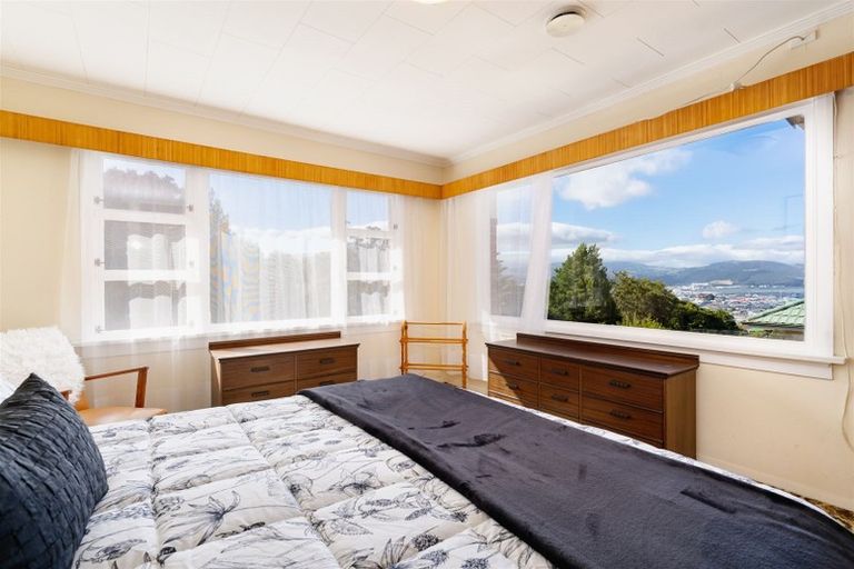 Photo of property in 138 Easther Crescent, Kew, Dunedin, 9012