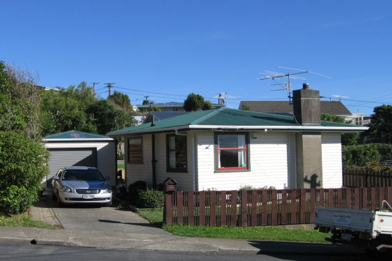 Photo of property in 110 Beazley Avenue, Paparangi, Wellington, 6037