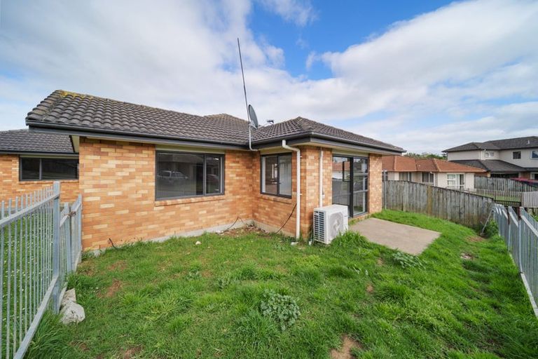 Photo of property in 21 Masters Place, Favona, Auckland, 2024